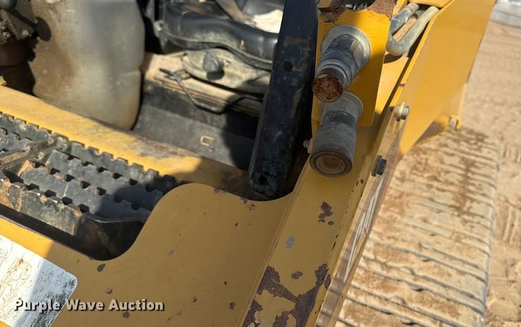 image for item EA2321 2013 Caterpillar 257B3 tracked skid steer loader
