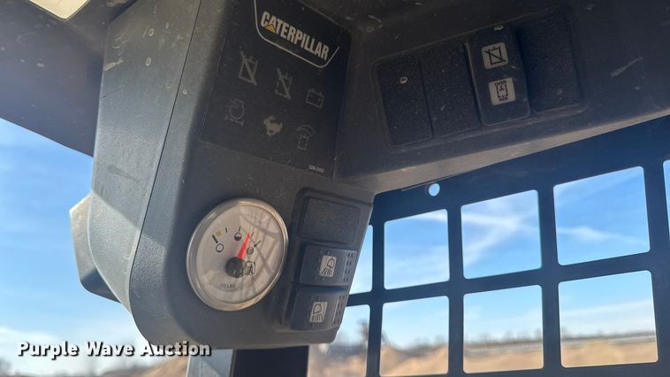 image for item EA2321 2013 Caterpillar 257B3 tracked skid steer loader