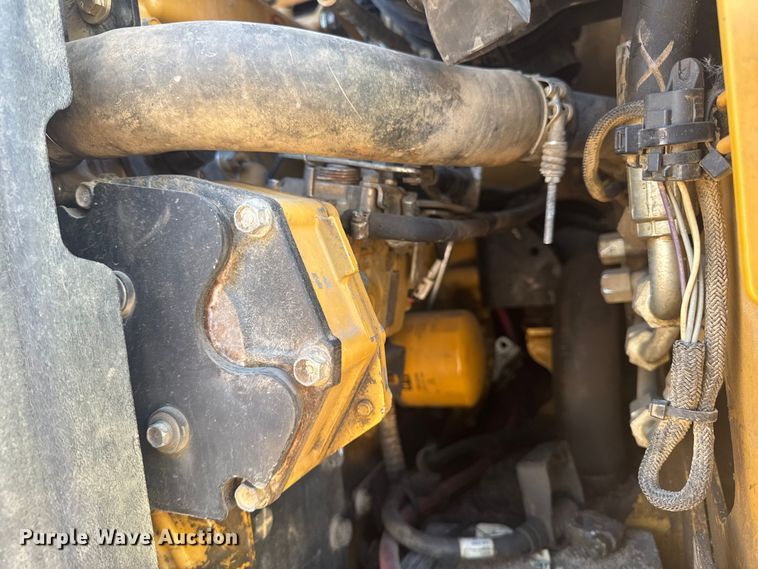 image for item EA2321 2013 Caterpillar 257B3 tracked skid steer loader