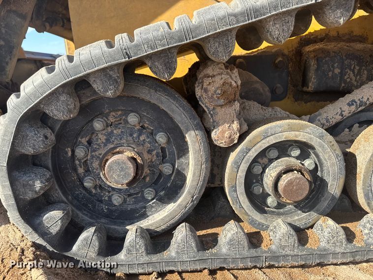 image for item EA2321 2013 Caterpillar 257B3 tracked skid steer loader