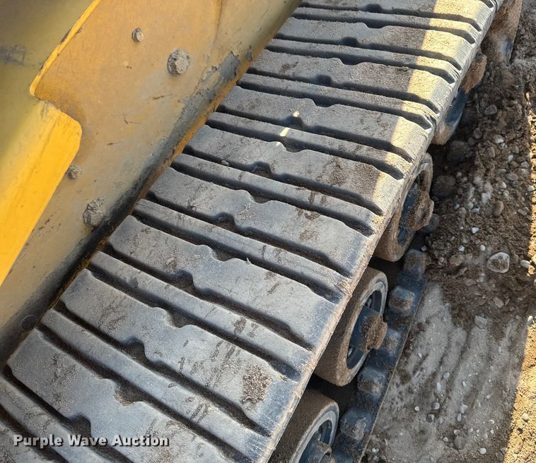 image for item EA2321 2013 Caterpillar 257B3 tracked skid steer loader