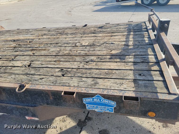 image for item EA2715 2004 Load Trail equipment trailer