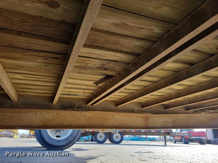 image for item EA2715 2004 Load Trail equipment trailer