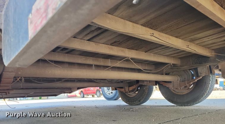 image for item EA2715 2004 Load Trail equipment trailer