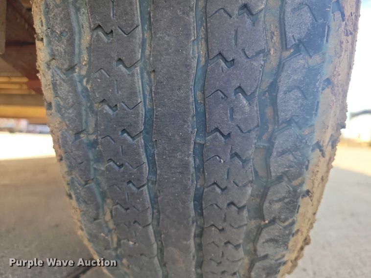 image for item EA2715 2004 Load Trail equipment trailer