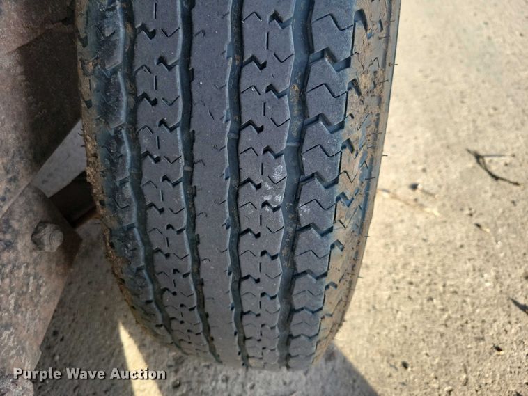 image for item EA2715 2004 Load Trail equipment trailer