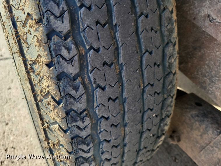 image for item EA2715 2004 Load Trail equipment trailer