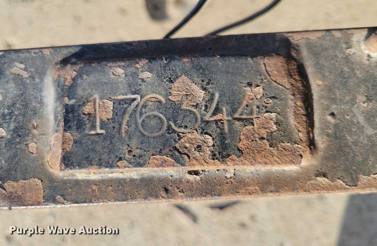 image for item EA2715 2004 Load Trail equipment trailer