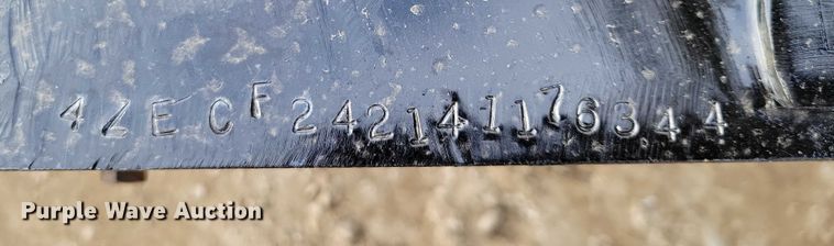 image for item EA2715 2004 Load Trail equipment trailer