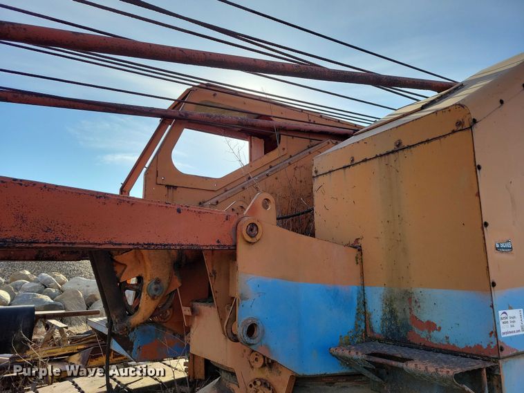 image for item EA2813 Koehring 405 crane