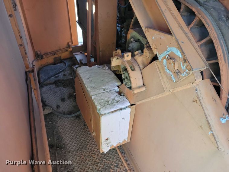 image for item EA2813 Koehring 405 crane