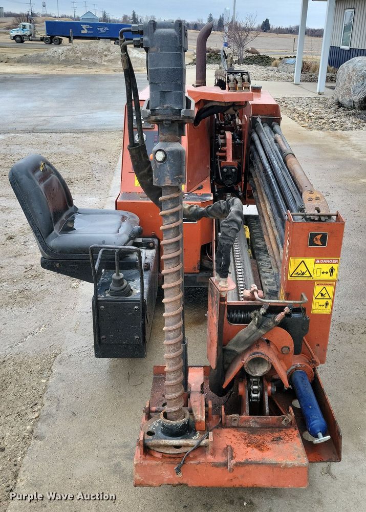 image for item EA2825 2002 Ditch Witch JT520 directional boring unit