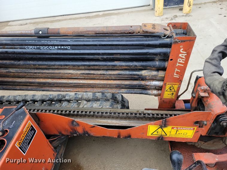 image for item EA2825 2002 Ditch Witch JT520 directional boring unit