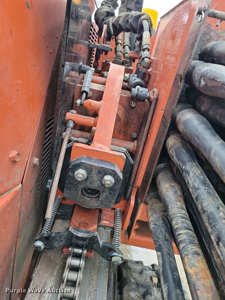 image for item EA2825 2002 Ditch Witch JT520 directional boring unit