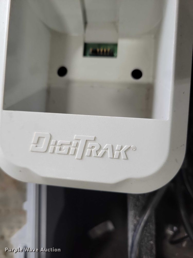 image for item EA2829 DigiTrak Falcon F5 + locator