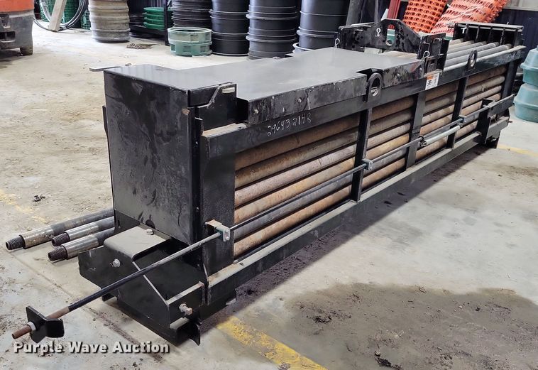 image for item EA2832 Vermeer rod box