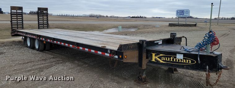 image for item EA2834 2022 Kaufman  equipment trailer