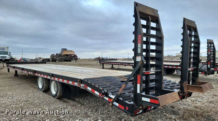 image for item EA2834 2022 Kaufman  equipment trailer