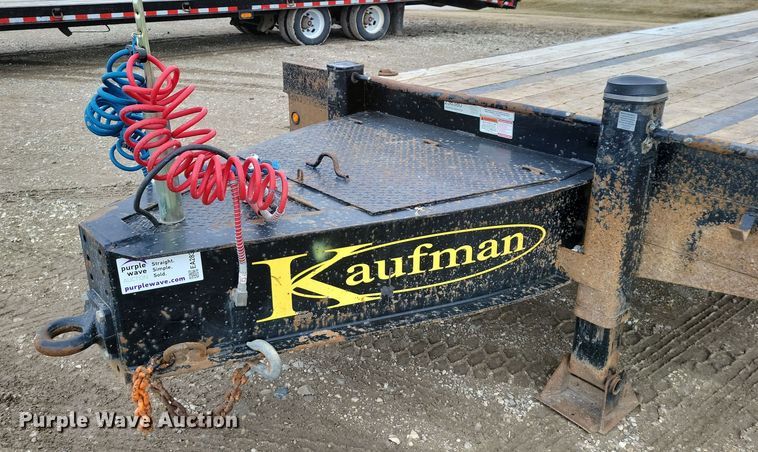 image for item EA2834 2022 Kaufman  equipment trailer
