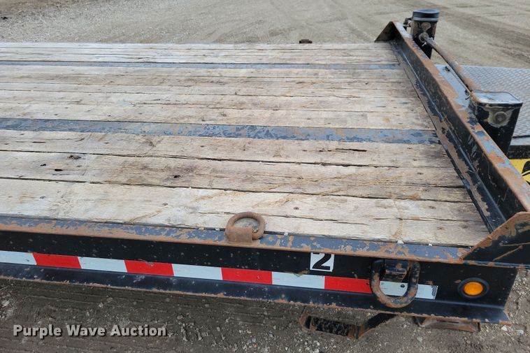 image for item EA2834 2022 Kaufman  equipment trailer