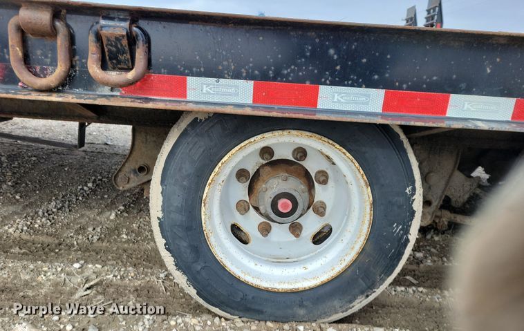 image for item EA2834 2022 Kaufman  equipment trailer