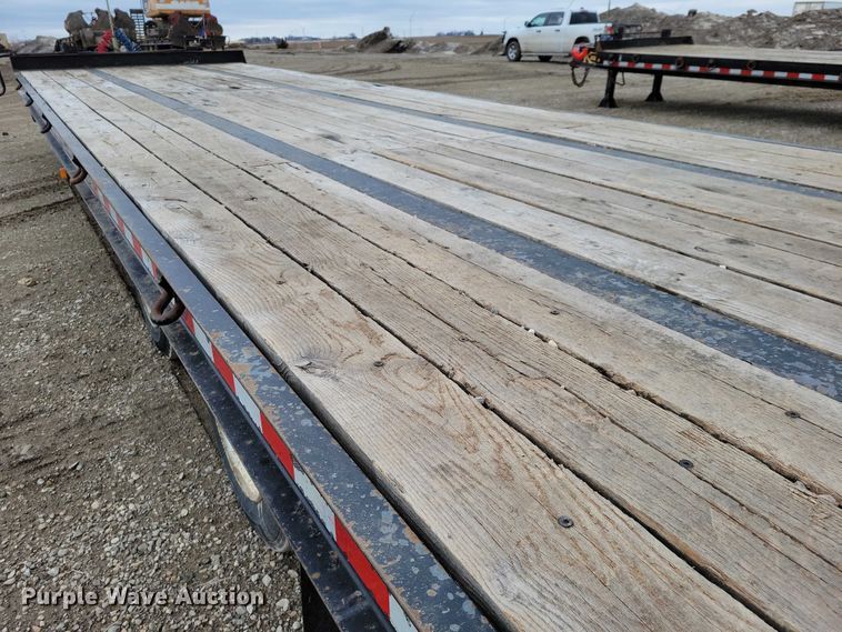 image for item EA2835 2024 Kaufman  equipment trailer