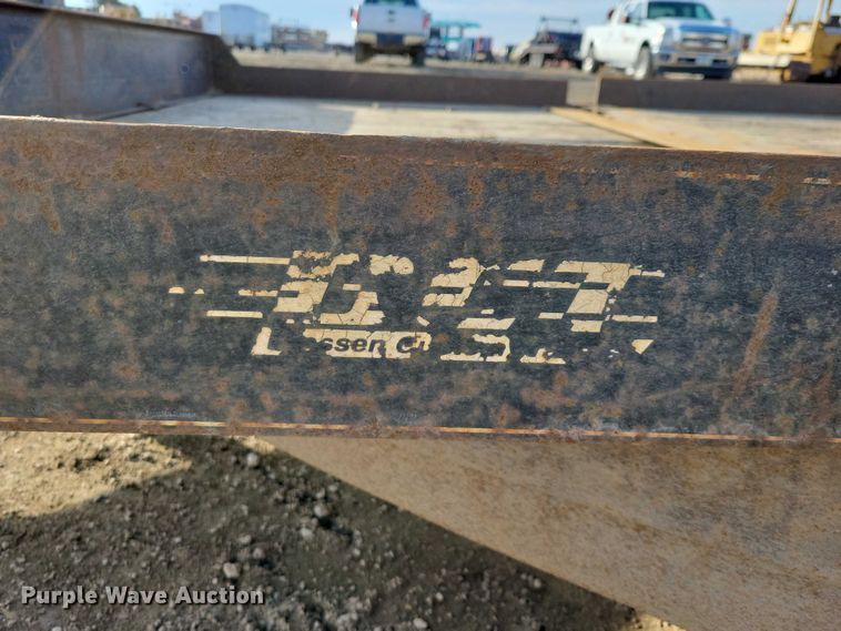 image for item EA2839 2007 DCT EZ-Load-14 equipment trailer