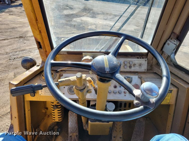 image for item EA2859 1969 Caterpillar 920 wheel loader