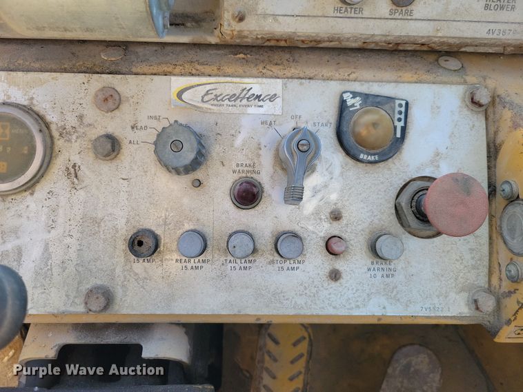 image for item EA2859 1969 Caterpillar 920 wheel loader