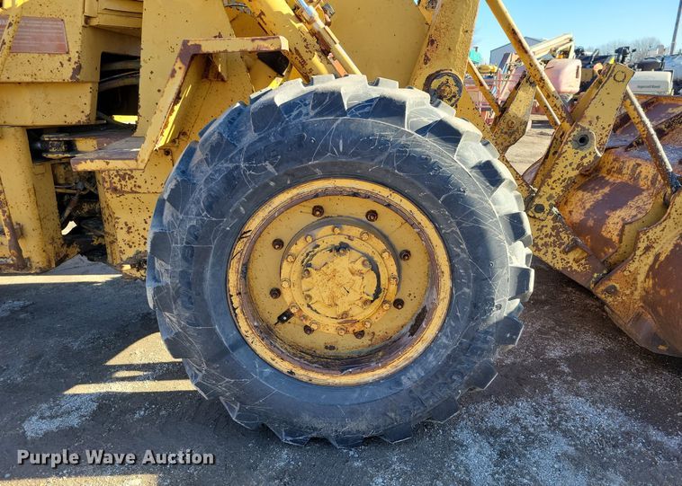 image for item EA2859 1969 Caterpillar 920 wheel loader