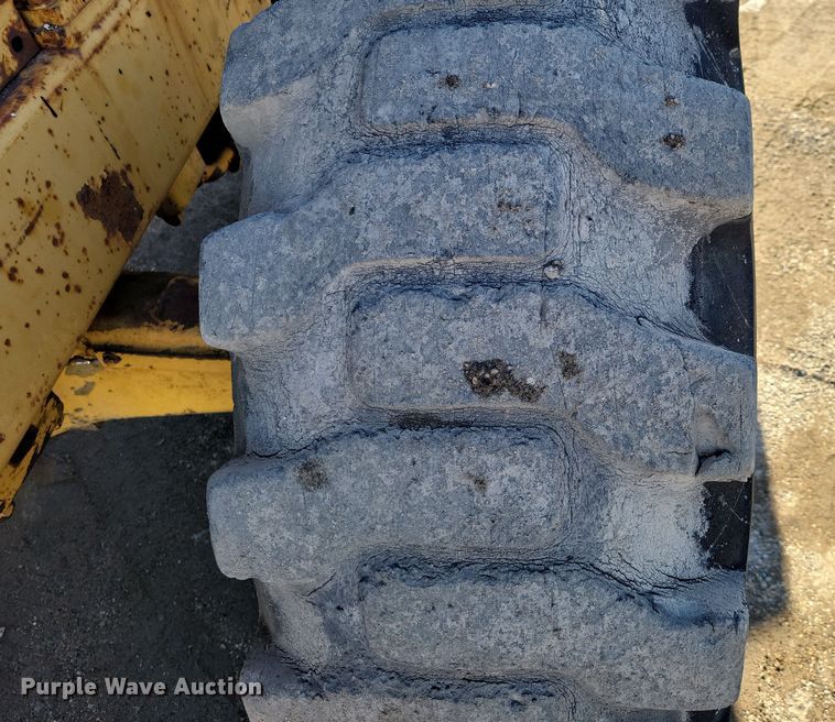 image for item EA2859 1969 Caterpillar 920 wheel loader