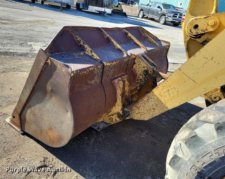 image for item EA2860 1986 Caterpillar  926 wheel loader