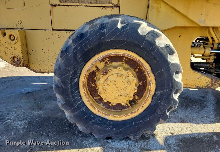 image for item EA2860 1986 Caterpillar  926 wheel loader