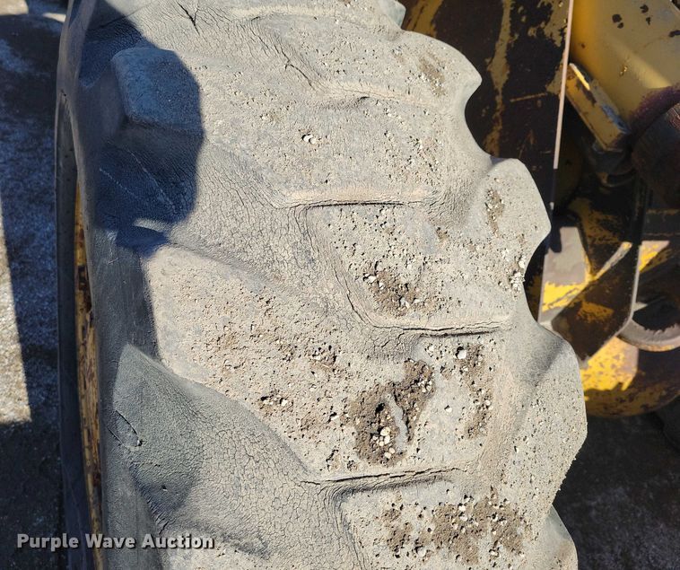image for item EA2860 1986 Caterpillar  926 wheel loader
