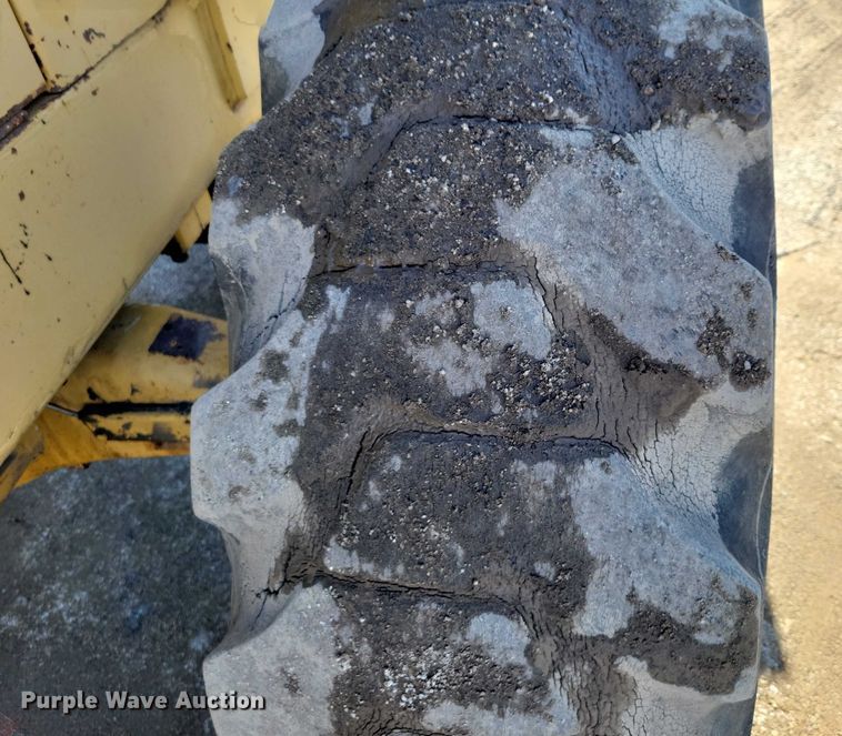 image for item EA2860 1986 Caterpillar  926 wheel loader