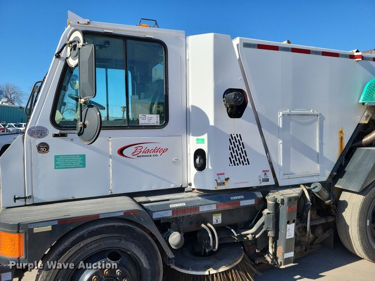 image for item EA2861 2009 Johnston street sweeper