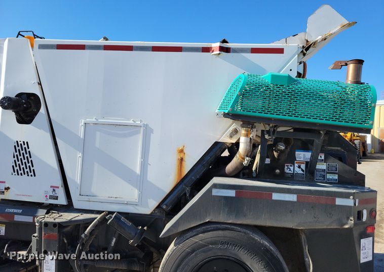 image for item EA2861 2009 Johnston street sweeper