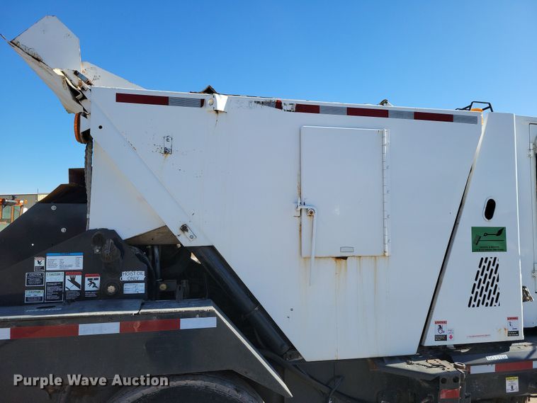 image for item EA2861 2009 Johnston street sweeper