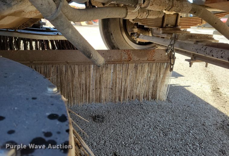 image for item EA2861 2009 Johnston street sweeper