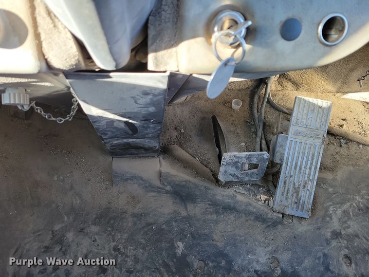 image for item EA2861 2009 Johnston street sweeper