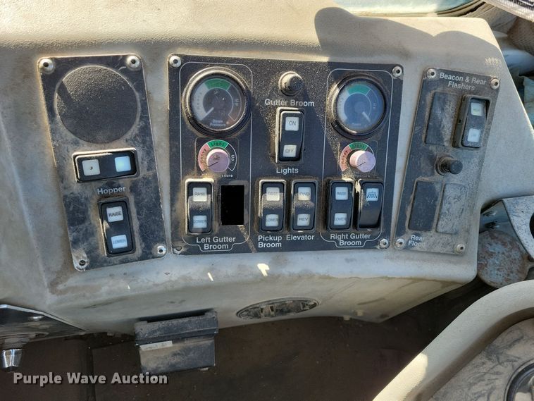 image for item EA2861 2009 Johnston street sweeper