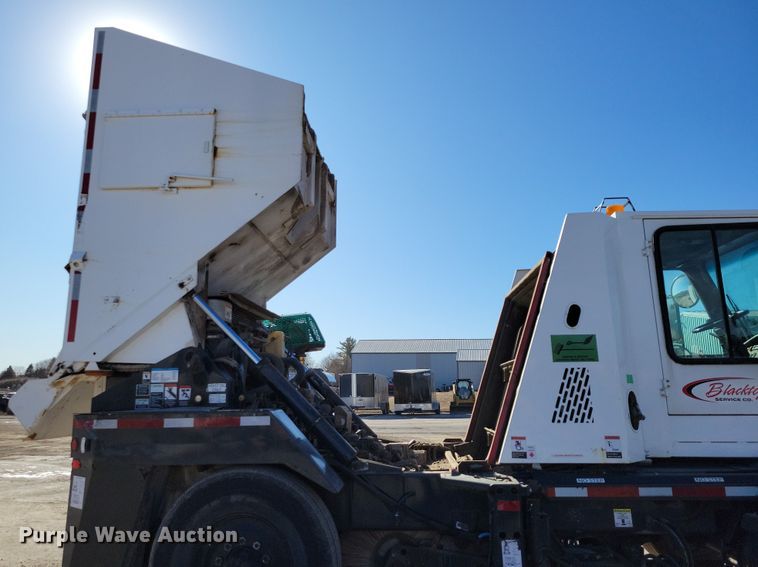 image for item EA2861 2009 Johnston street sweeper