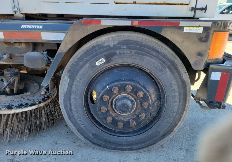 image for item EA2861 2009 Johnston street sweeper
