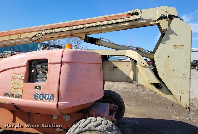 image for item EA2862 1996 JLG 600A boom lift
