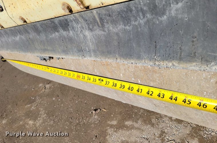 image for item EA2863 2001 Ingersoll Rand DD24 double drum vibratory roller