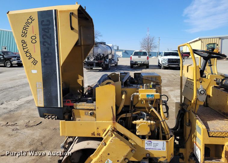 image for item EA2864 Caterpillar CB-224C double drum vibratory roller