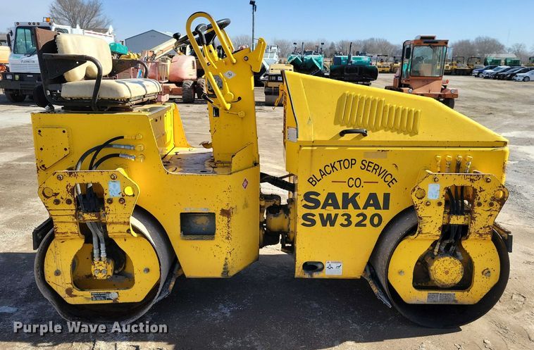 image for item EA2865 Sakai SW320 double drum vibratory roller