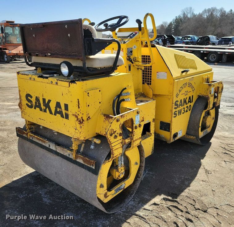 image for item EA2865 Sakai SW320 double drum vibratory roller