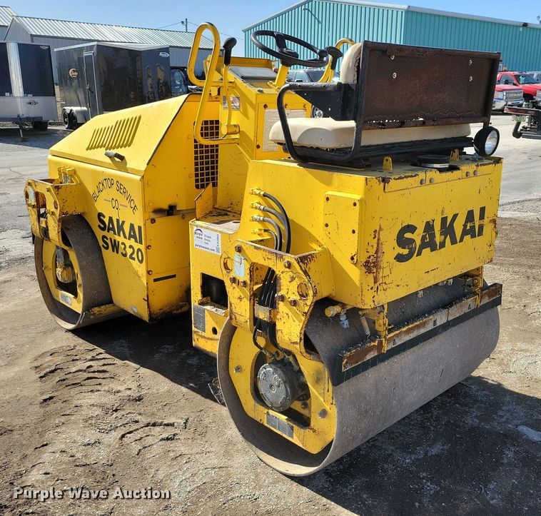 image for item EA2865 Sakai SW320 double drum vibratory roller