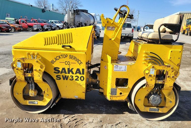 image for item EA2865 Sakai SW320 double drum vibratory roller